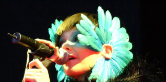 Björk performing at the Hurricane Festival in 2003 by Zach Klein is licenced under CC BY 2.5.